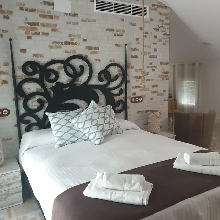 Apartamentos Hostal Cabanas * Carboneras de Guadazaon